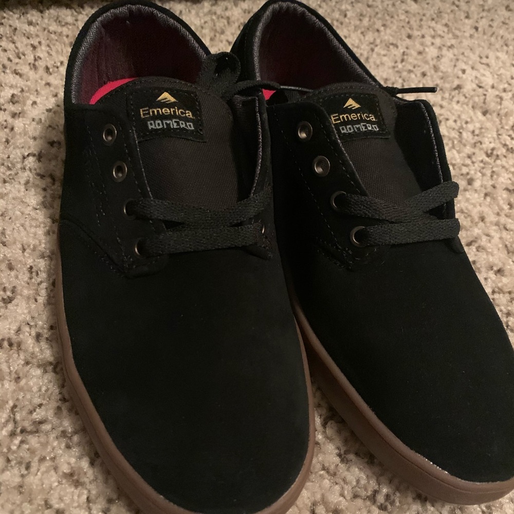 BRAND NEW Emerica Romero skate shoes